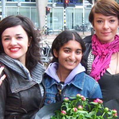 AshwiniLive's profile picture. 🎬TV, Film, Theater
📝Social work
 ✍️O.a. Oud-Reporter/redacteur bij ONM Tha Bomb ( @onmthabomb ) 

 Volg me op https://t.co/QFvMWg3saJ