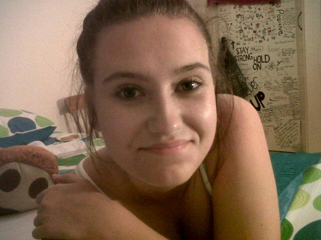 Hello!☺ Singer/Songwriter/Poet♥ (I follow back)