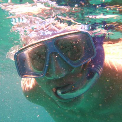 donlon_andrew's profile picture. Cricket nut, Bradford City nut, beer nut and pistachio nut lover...