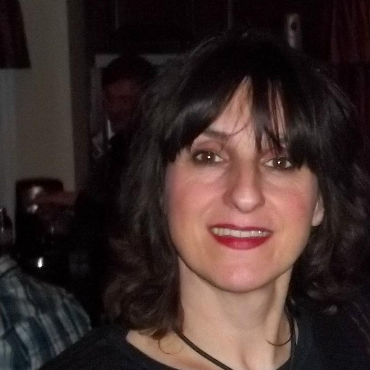 German American, living in New Jersey, loves animals, writing, working, eating, napping, the Toten Hosen, Boondock Saints, Supernatural and Walking Dead!