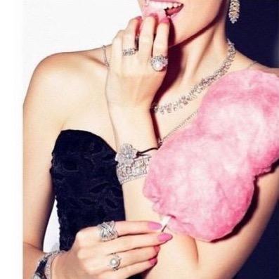 _xiraa's profile picture. 