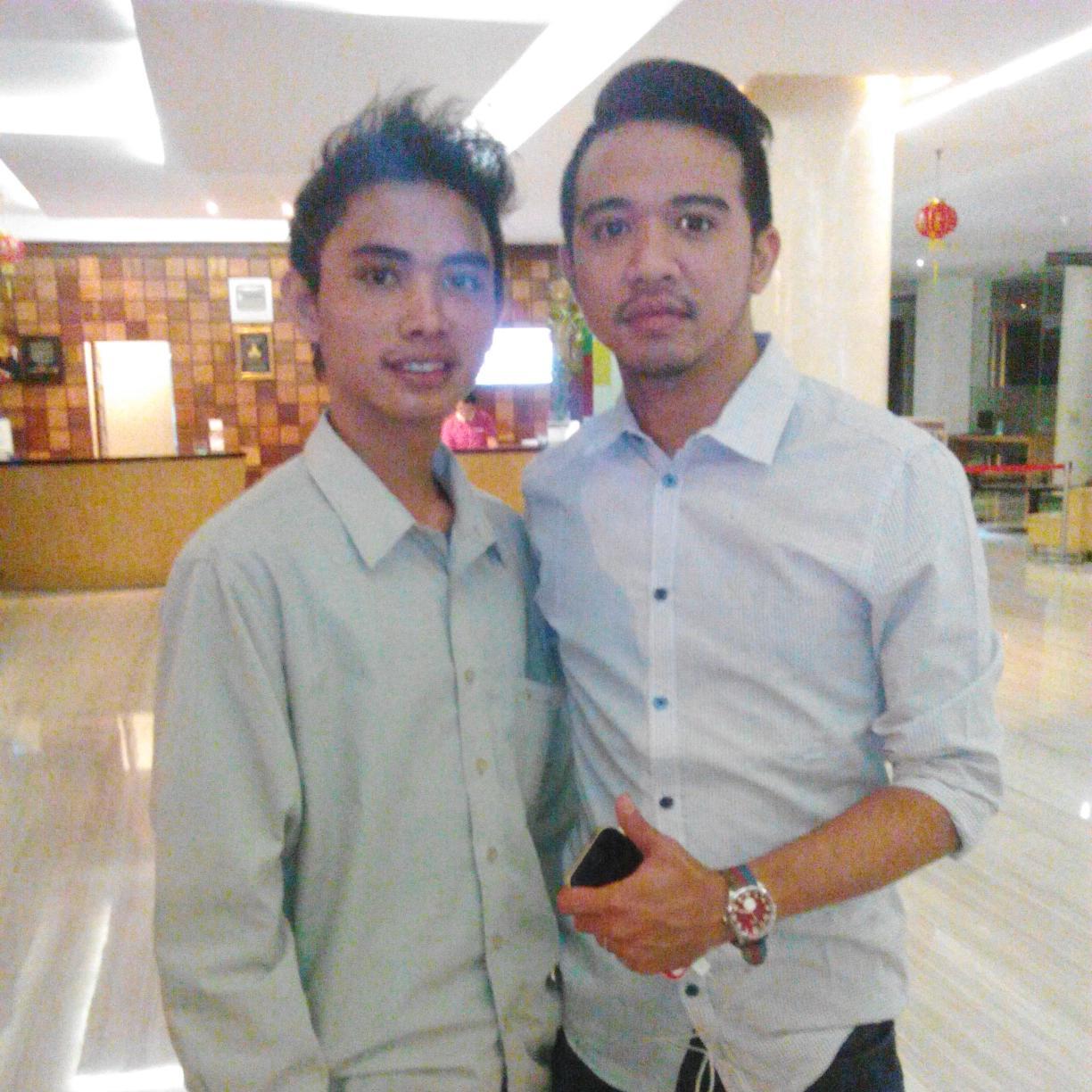 @MoMo_GEISHA || @roby_geisha || @aangeisha || @nardgeisha || @dhann_geisha || @geishaindonesia || @MyGeisha_Bali #BersinarTerang