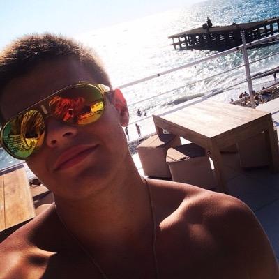 MrSimonDem's profile picture. 