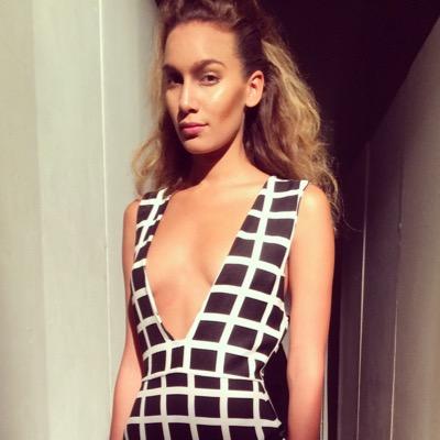 walishgooshe's profile picture. Walish Gooshe A womens ready-to-wear company outfitting women from day to night! http://t.co/olnwPkPe