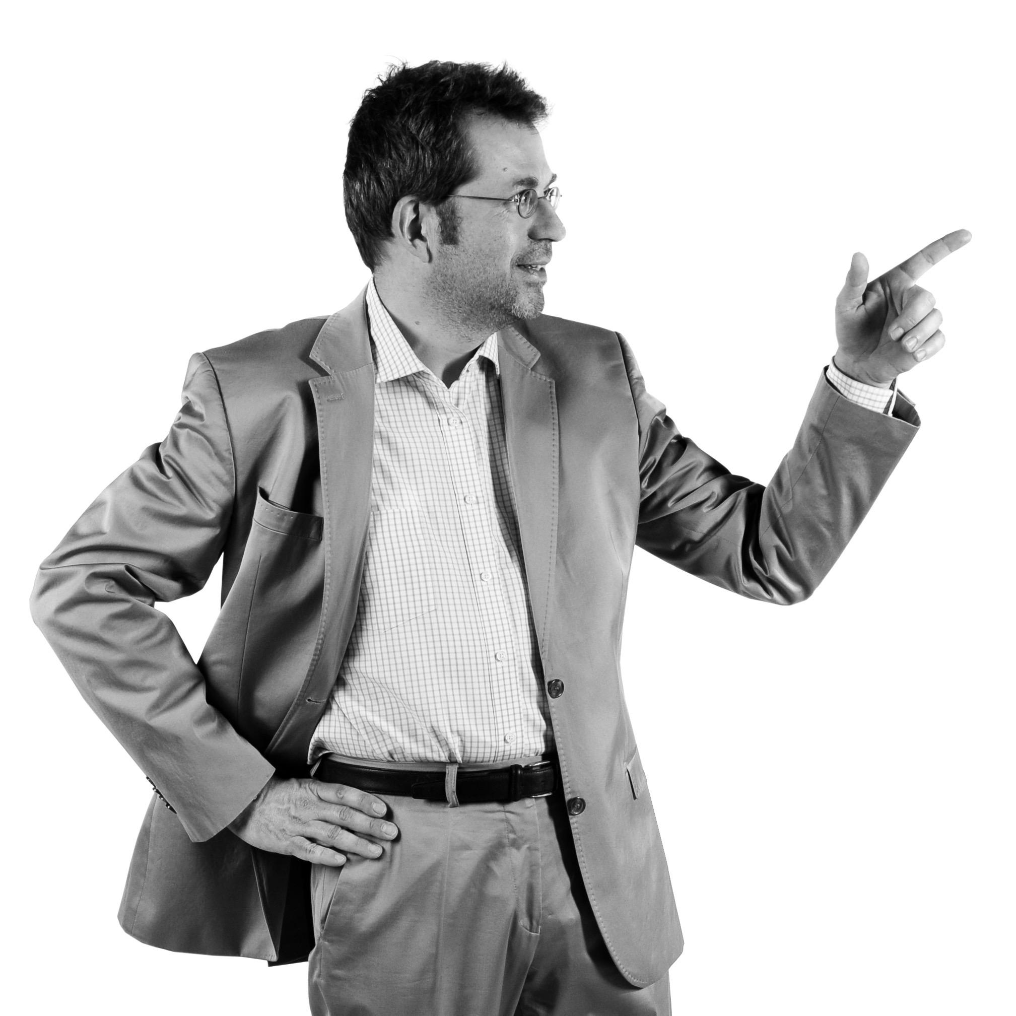 Business-Fotoreportagen, Business-Porträts, Immobilien / Architektur / 360, Video. Impressum: https://t.co/nRPjMqBUd4