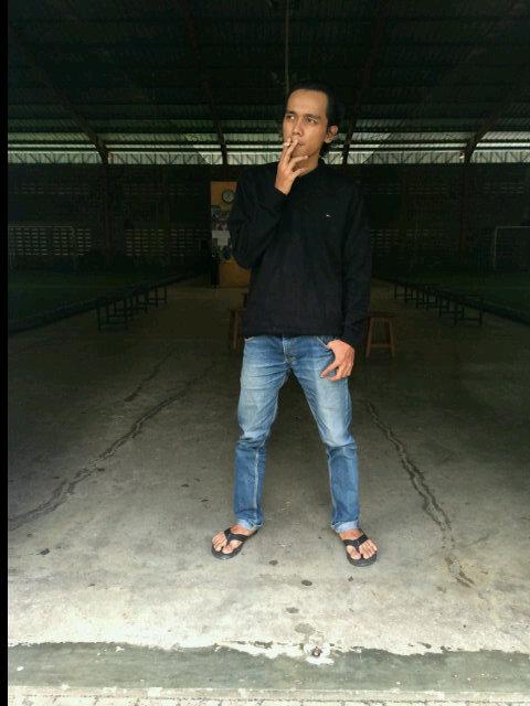 PUNK_CONFUSED's profile picture. Lead Vocal | Music Alternative Rock | STUPID KICK | ⚽ Football  ⚽ | MCFC The Cititzen | Univ. Gunadarma | Sistem Komputer |