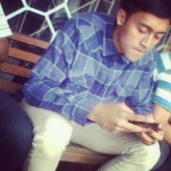 Selalu tampil apa adanya,I'm ROCK 'N ROLL