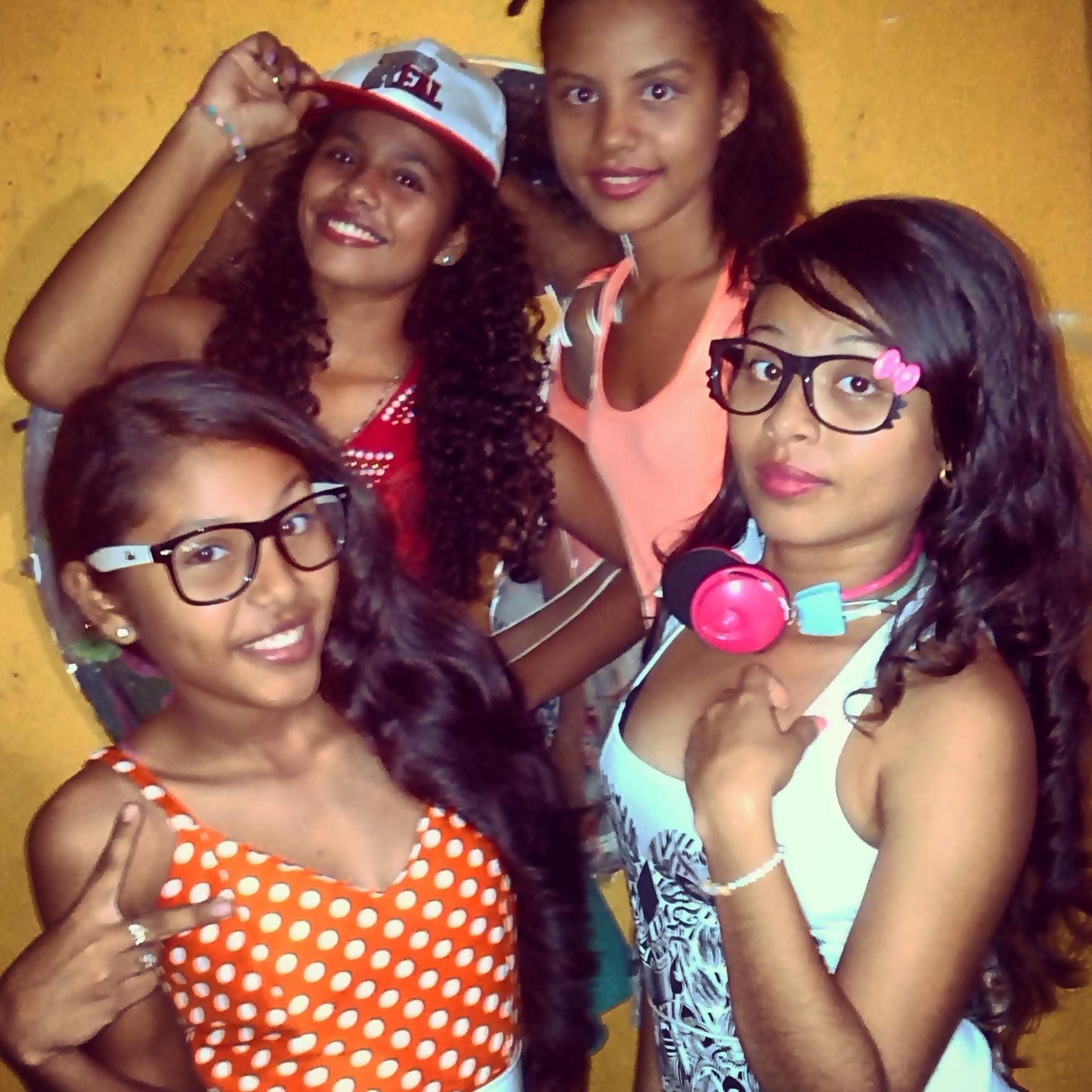 lucellypertuz1's profile picture. Si la q me critica es fea, eso no cuenta!