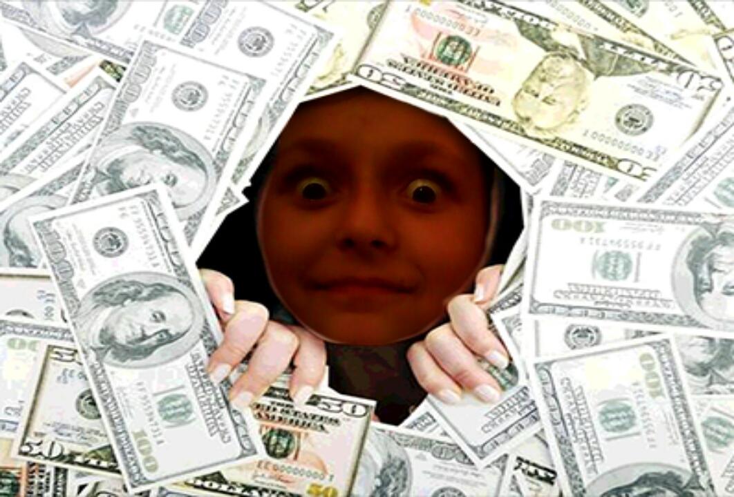 hey guys I'm a commenter and I'm starting videos soon im 11 plz don't kill me i get hate all the time and i have butterfingers and anxiety. love u bye