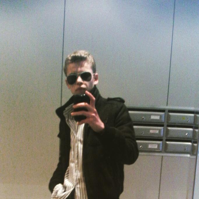 IvanGFJack's profile picture. Te añoro tanto como si alguna vez te hubiera tenido.