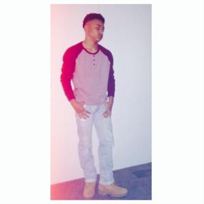 Instagramm: @ayyoo_erickk6 | Football is thee wayy of lifee | Grinddd☝️| i jus wanna be greatt!
