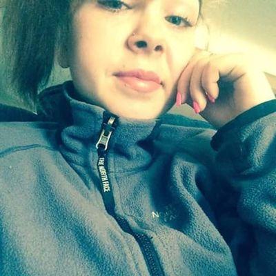 xxvtee's profile picture. free mommy ✊
rest in heaven MJ