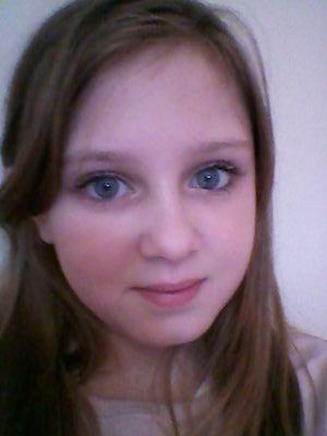 foxcub3103's profile picture. Plz follow me I follow back . I'm going to do 1000 tweets a day