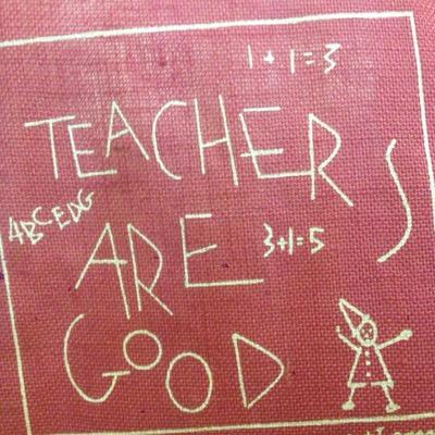 MrsElenJones's profile picture. Mam, gwraig, chwaer, merch, ffrind. Athrawes Gynradd. Gradd mewn Seicoleg. Primary School Teacher. Bangor Psychology graduate.