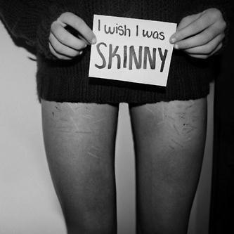 SuizidGirl's profile picture. *Hate my body.Hate my face.Hate my life.*

From Bedford.