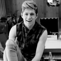 niall/ ni•all/ niəl [noun]: my happiness ☁ • i dream of niall, even when i'm wide awake @NiallOfficial ⛄ i met nash❤