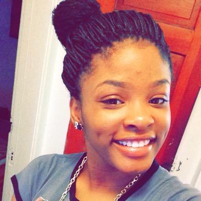 Follow me ill follow back! •Instagram ___ariaaa •SnapChat ariaa_baaby