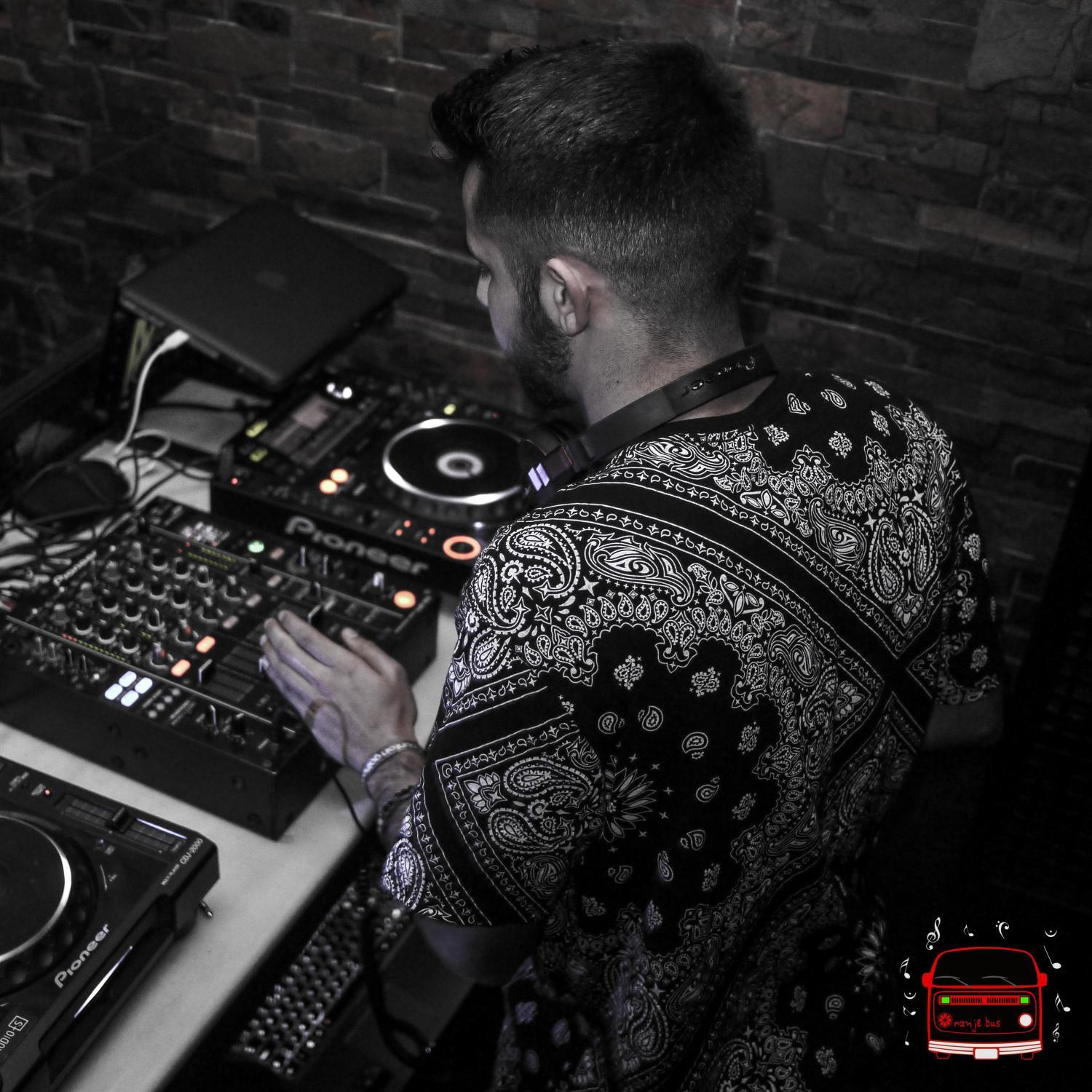 Dj
Styles: Deep, Tech, Techno
Movida Corona 2013 finalist