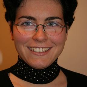 Dr. Kiss Melinda fogorvos Budapest . Fájdalommentes fogászati kezelések és fogpótlások készítése ! Tanácsadás : Tegye fel fogászattal  kapcsolatos kérdéseit !