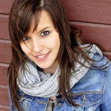 Yaş 18, Lise 3. Sınıf öğrencisi