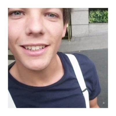follow @freefallhes and ask for a fb
