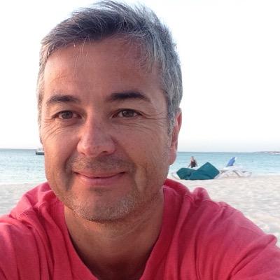 Valdiviano. Deporte, lectura, cine, una buena comida, viajar. En ese orden o en el que sea.