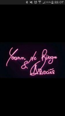 Dirigée par Yoann de Birague, secondé d'Amandine Raiteux, notre Agence Artistique est située dans le Marais historique, au coeur de Paris.