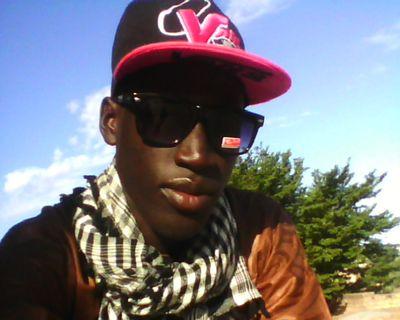 iboufifty's profile picture. 👉Gentil
👉Ambitieux
👉Sérieux
👉Courageux
👉Attentionné
👉Ouvert
👉Muslim 🕌
👉Talibé_Cheikh
👉Hard_Work
👉Calme
👉Drôle 
👉Toujours_souriant 
👉Clean_Mind