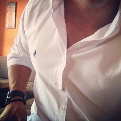 MrRioes's profile picture. Bis zu meinem 6ten Lebensjahr dachte ich, dass meine Name „lassdas” wäre.