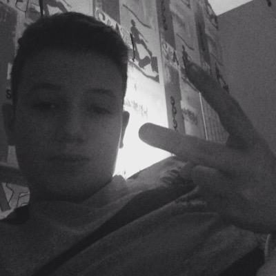 SulyVideo's profile picture. 