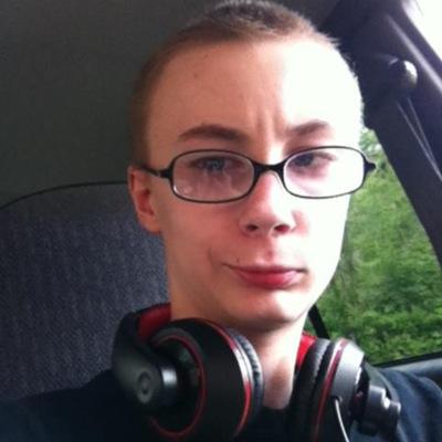 Angrymidget77's profile picture. 