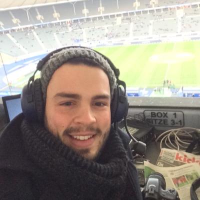 KnopRaphael's profile picture. Fußballkommentator | TV-Radio-Journalist @rbb88acht @rbbfernsehen @welt | Vorher @emsMedienschule