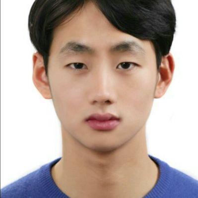글 쓰는 거 사람 만나는 거 좋아합니다