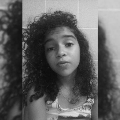 Engole o Choro menina. O mundo tá Pouco se Fudendo pro que Tu Ta sentindo ! ✌
