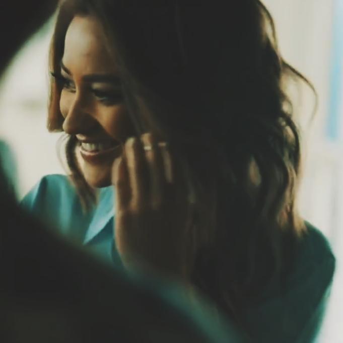 I just smile everyday because of this girls named Shannon Ashley Mitchell,Naya Rivera Dorsey and Demetria Devonne Lovato...