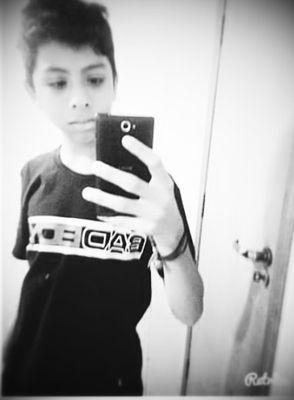 15 anos 
/Curitiba PR Brasil/ Instagram @obielr/
Wpp 41 9736-7179