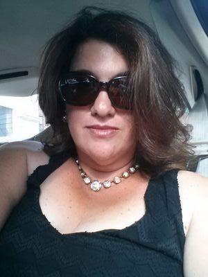 20+ years of sales and business development experience. Performer. solo parent. widow. survivor. laughter heals. ready to write my own story.
