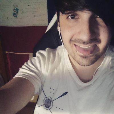 Este es un twitter de apoyo a nuestro querido @BersGamer el cual adoramos much@s, es un gran modelo a seguir ll Tambien apoyamos a varios youtubers ll Fuckon!