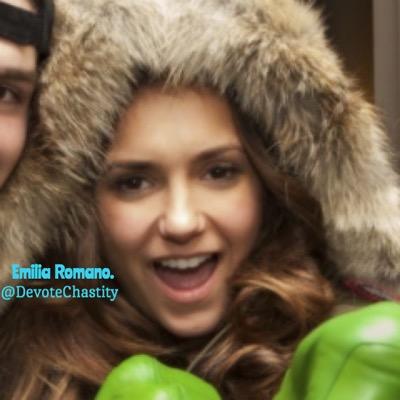 ✡ Beauty is power; a smile is it's sword. ✡ ∫ RP ❧ OC ❧ No fandom. ❧ SL with @UndergroundExec ∫