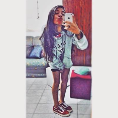 Você cria sua realidade com seus pensamentos, pense leve. ∆