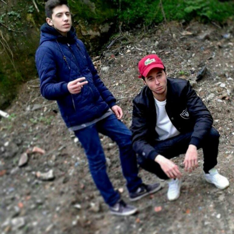 ▲soy de los pxbres pero no me falta na'▲                                     ||con mi squad yendo pa'riba||