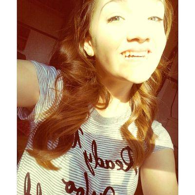 Just a small town girl in a big world trying to catch my dreams.