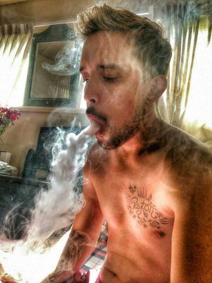 MadHatterz_Vape 
just here being here!
books are our greatest weapon 
because with out books we would not have intelligence