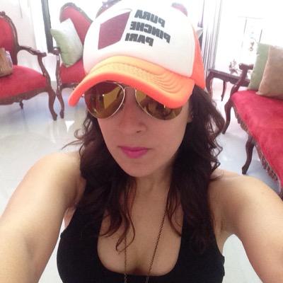 flowergongora's profile picture. 