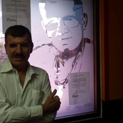 José Ángel lizarraga en 1970 cuando trabajaba en banco provincial de sinaloa deside estudiar música con su padrino Rigoberto y de ahy nace el grupo el mexicano