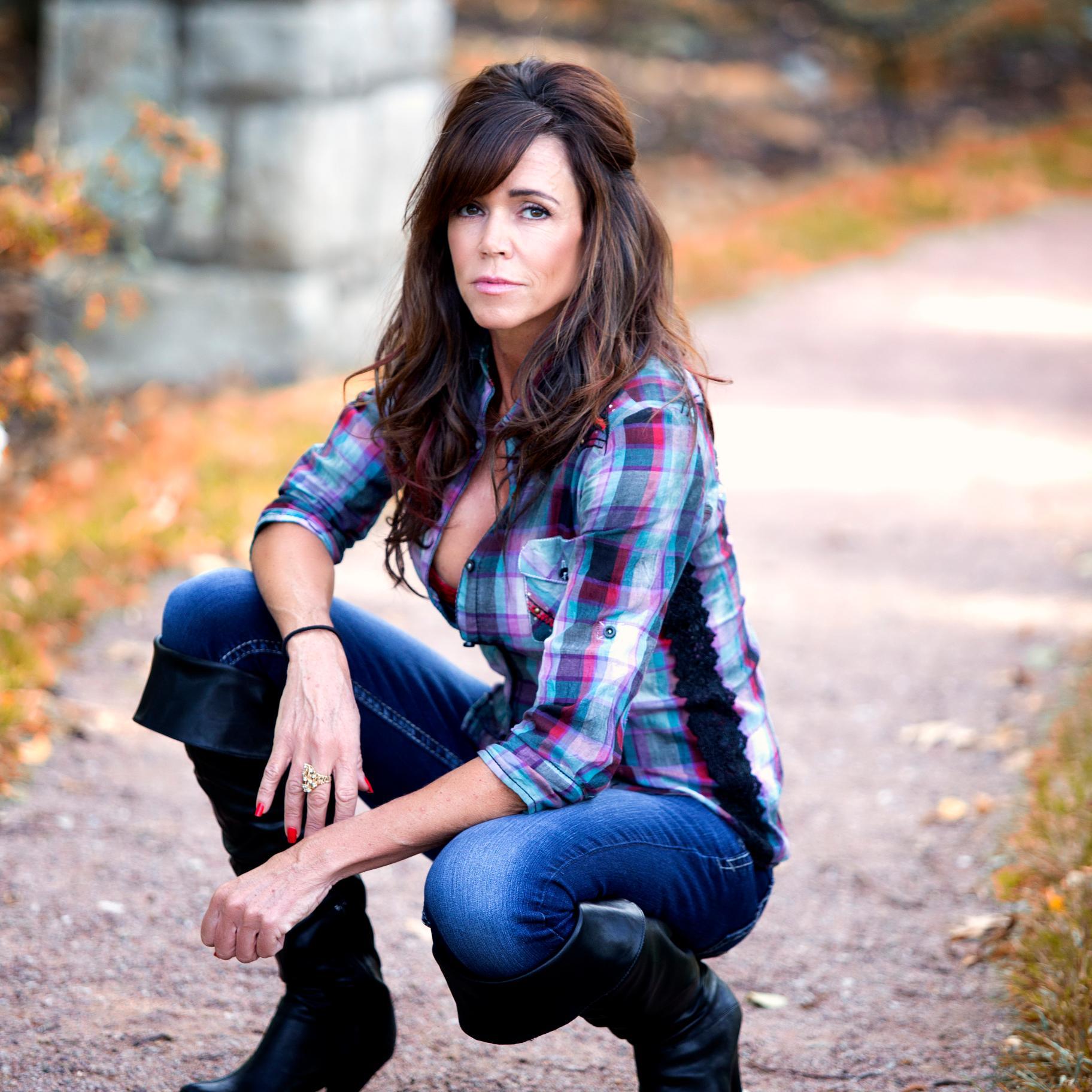 shannonebrand's profile picture. mom,jazzercise instructor