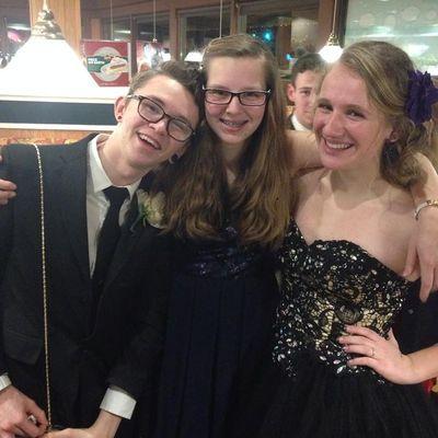 sarah_stolle's profile picture. 