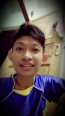 diputusin pacar sama galaunya dengan ''gak maen futsal seminggu''