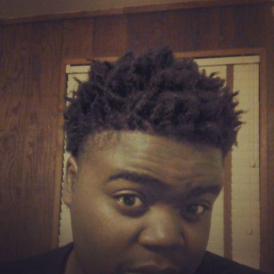 Stl✈Atl 18 god 1st family 2nd love music i rap,sing,and write my music follow my vine @urbankids