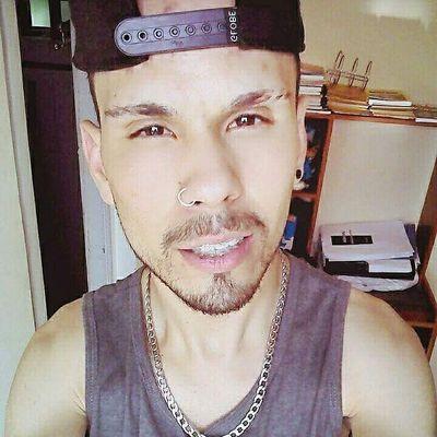 Brazil-Sp  23 Anos ♏ Escorpiano